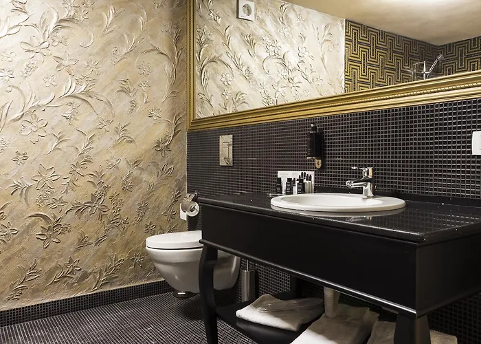 Ganzo Boutique Hotel 4*