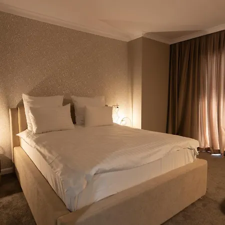 Ganzo Boutique 4*