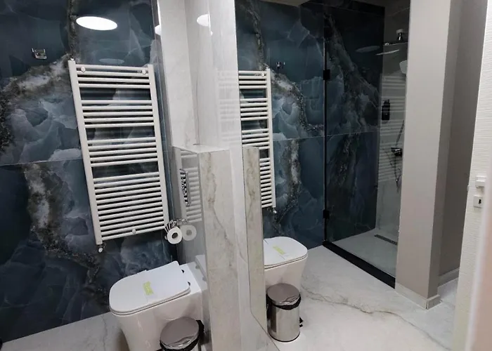 فندق Ganzo Boutique 4*